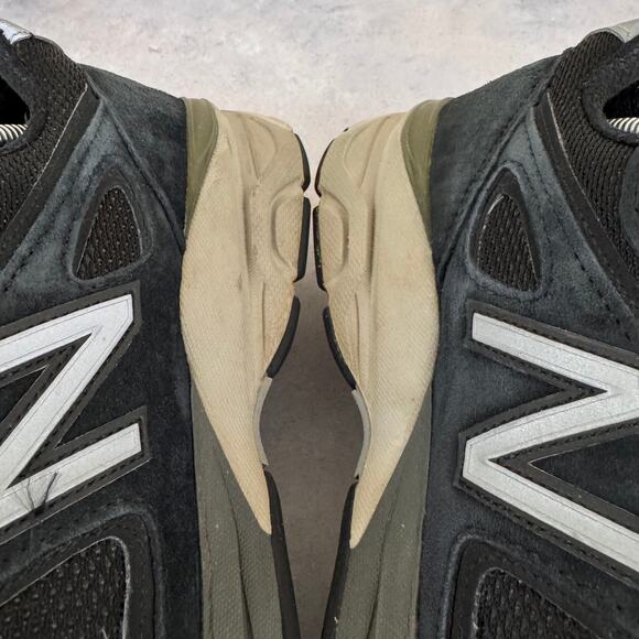 New Balance 990V4 Womens Size 8.5 Black Sneakers Running Shoes READ - Picture 8 of 15